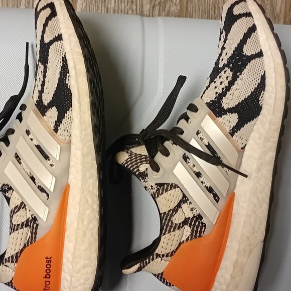 Ultraboost sneakers - Picture 1 of 5